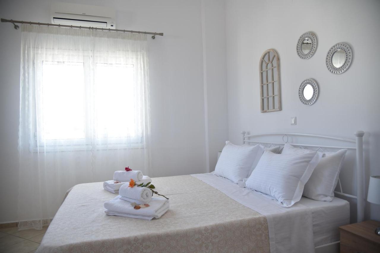 Family Apartments 1 Lechaio Dış mekan fotoğraf